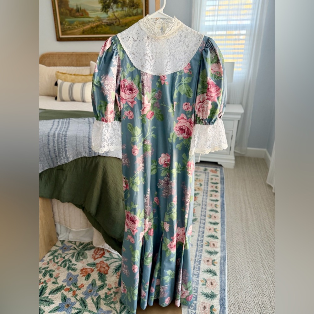 Vintage Gunne Sax Vibes Floral Maxi Dress with Lace Details
